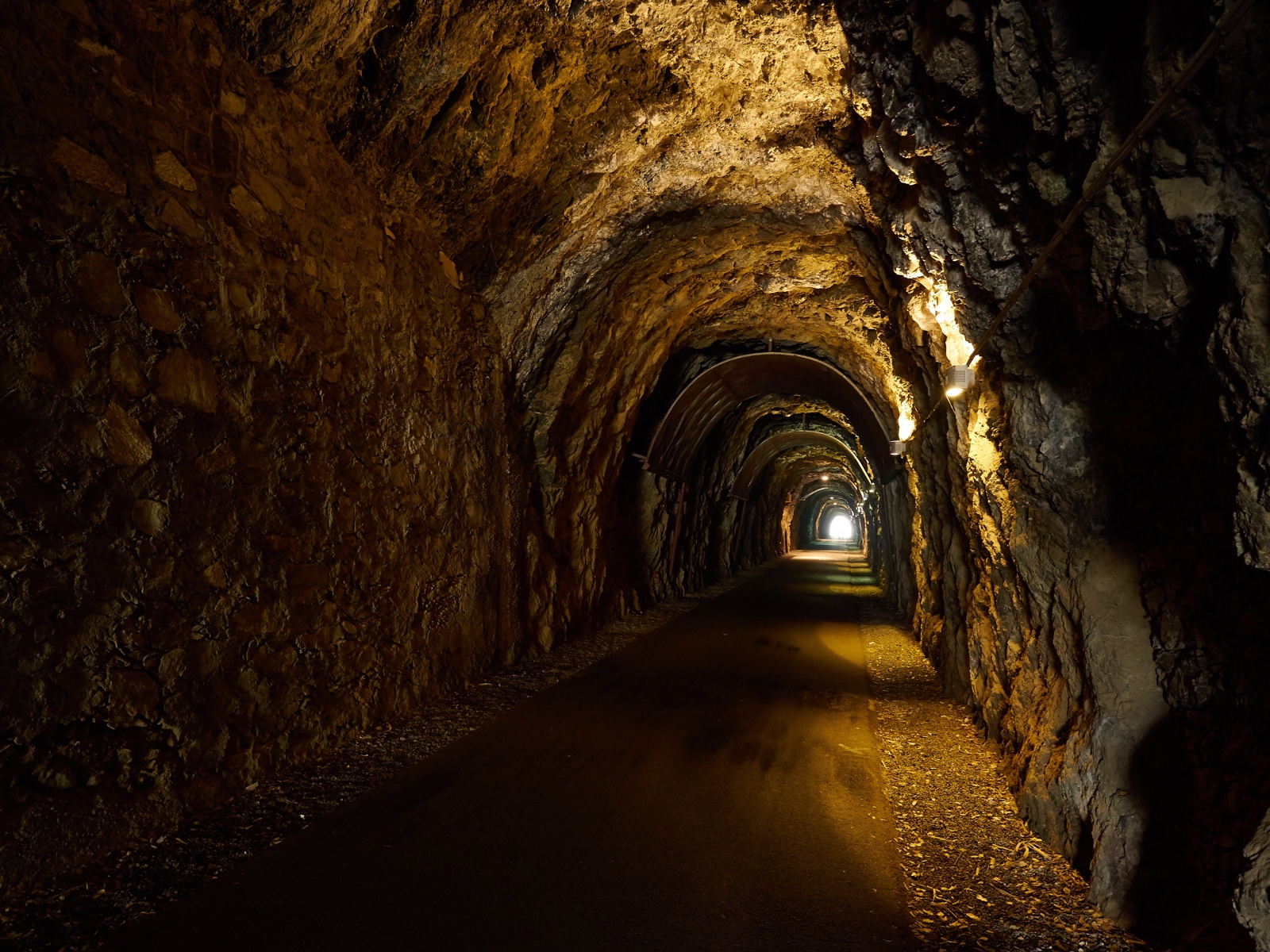 Licht am Ende des Tunnels sehen!